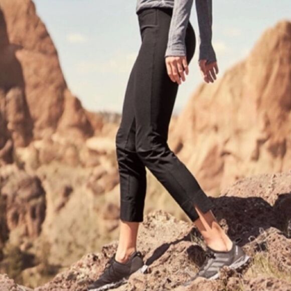 Athleta Wander Slim Pants in Black Slacks Trousers #353450 Size 6 - Picture 1 of 10